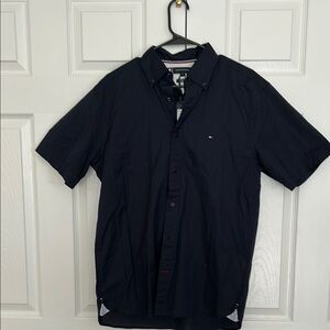 Tommy Hilfiger Casual Button Down Shirt with Short Sleeves